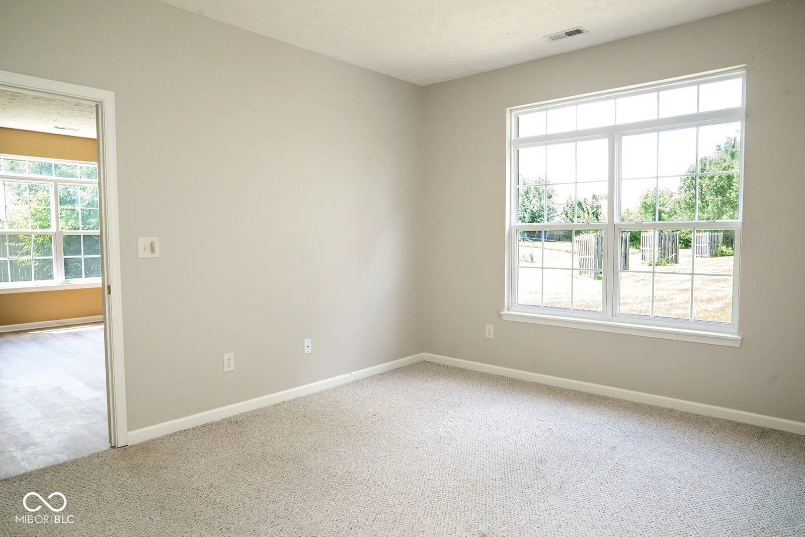 Indianapolis, Indiana 46217, United States, 2 Bedrooms Bedrooms, ,2 BathroomsBathrooms,Residential,Active,175615