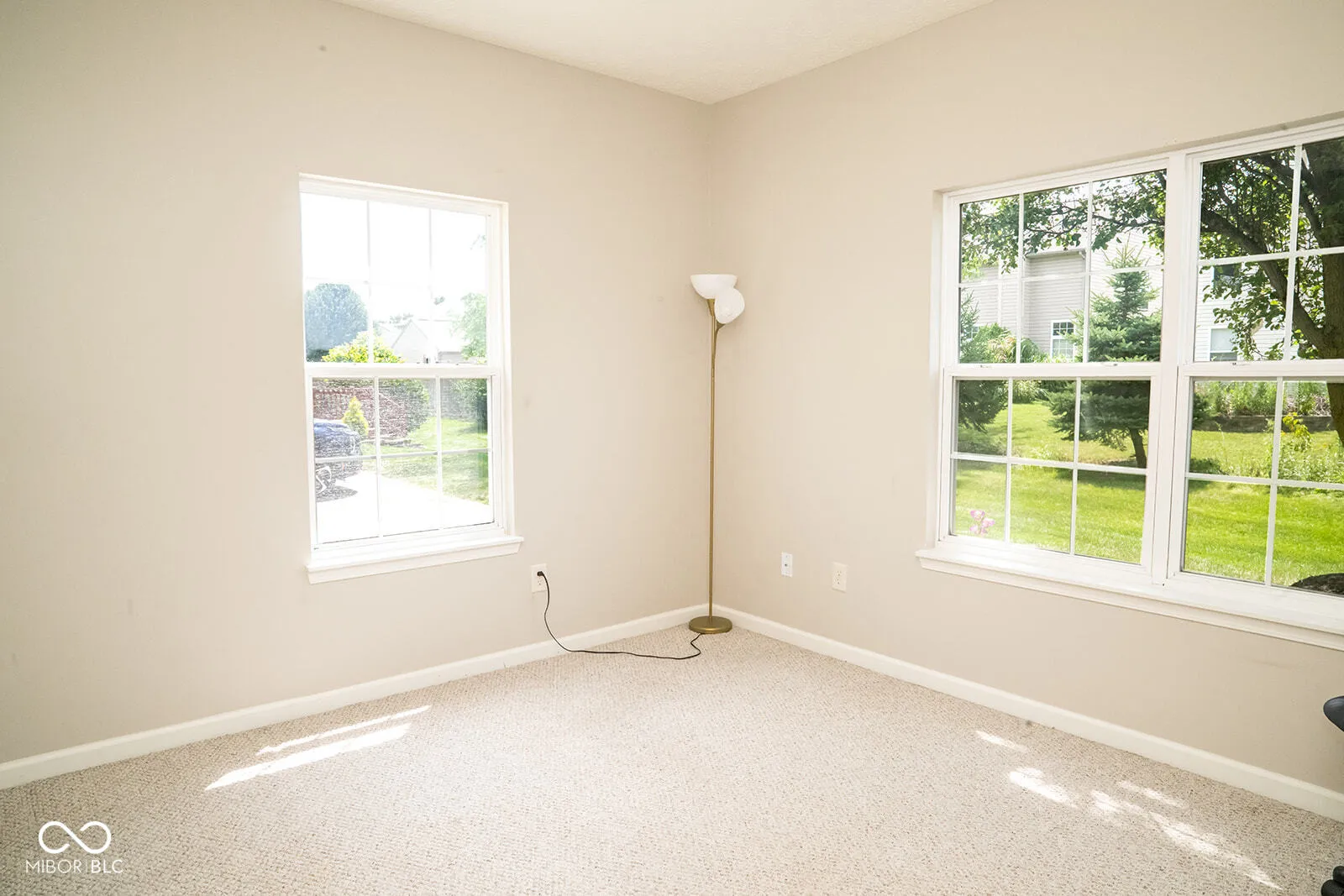 Indianapolis, Indiana 46217, United States, 2 Bedrooms Bedrooms, ,2 BathroomsBathrooms,Residential,Active,175615