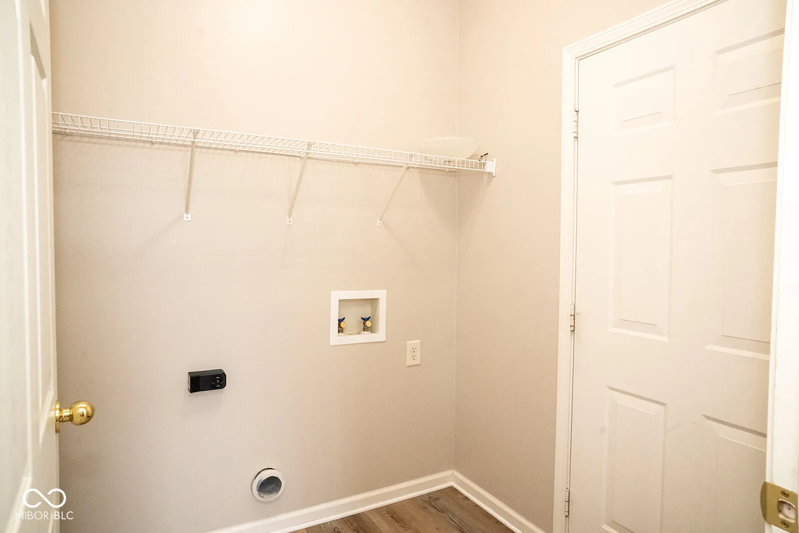 Indianapolis, Indiana 46217, United States, 2 Bedrooms Bedrooms, ,2 BathroomsBathrooms,Residential,Active,175615