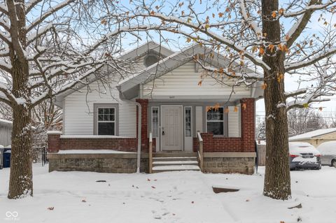 Photo of 1437 E Edwards Avenue, Indianapolis, IN 46227 (MLS # 22075291)