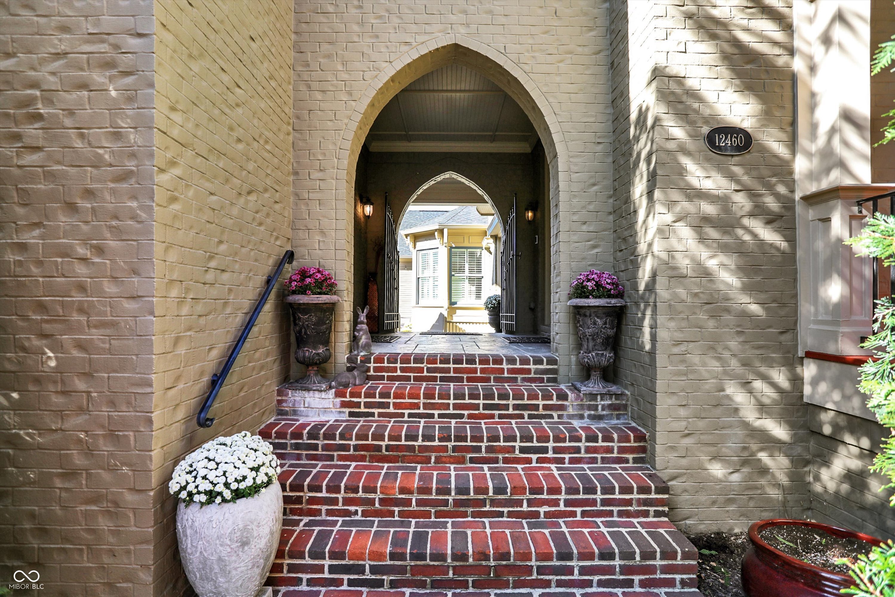 12460 Horsham Street