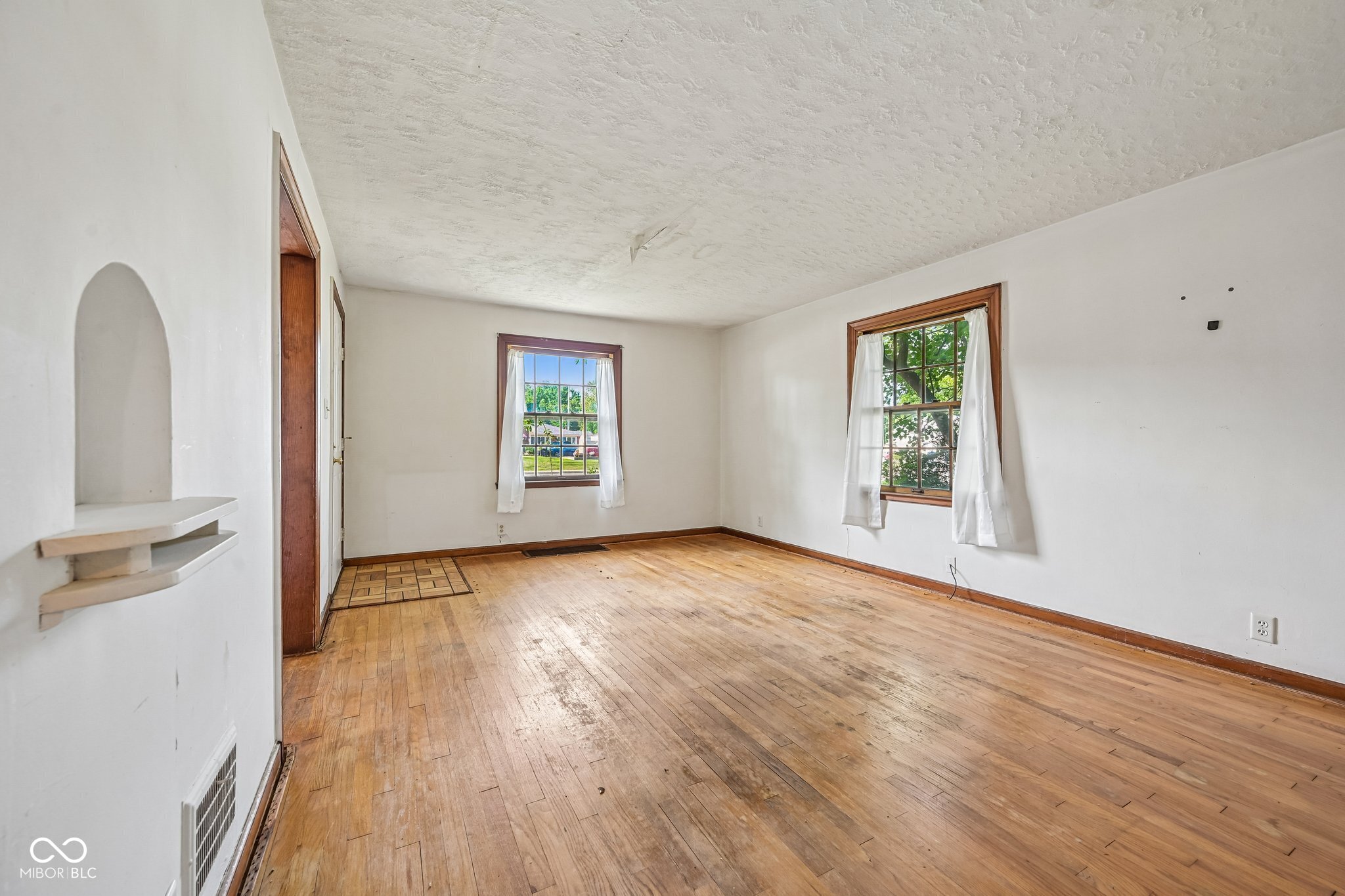 308 E 38th Street
