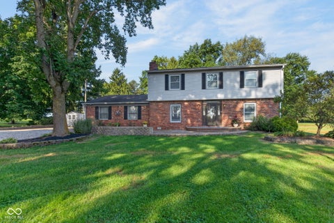 Photo of 8239 N 25 W, Fountaintown, IN 46130 (MLS # 22122481)