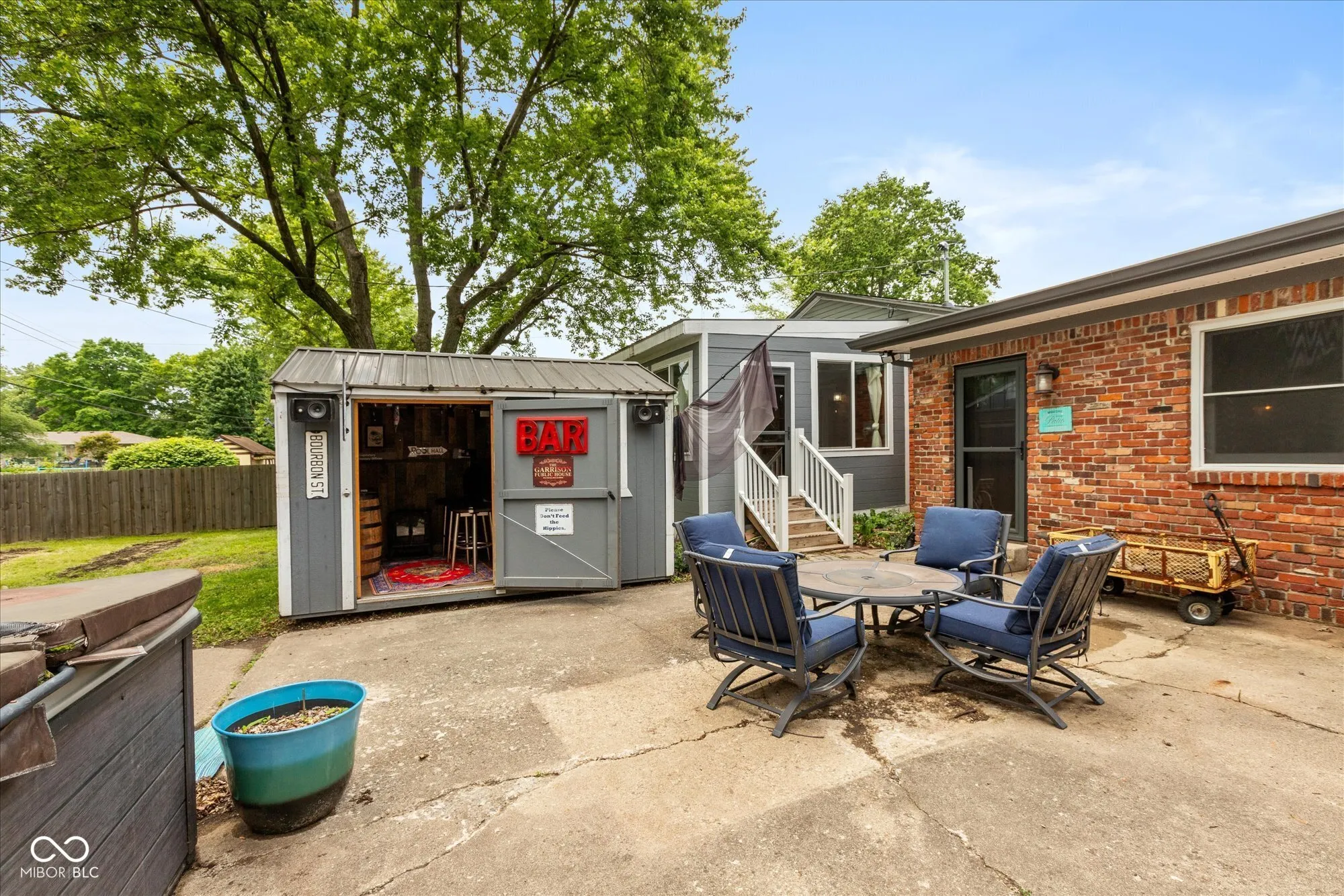 Indianapolis, Indiana 46227, United States, 4 Bedrooms Bedrooms, ,2 BathroomsBathrooms,Residential,Pending,141419