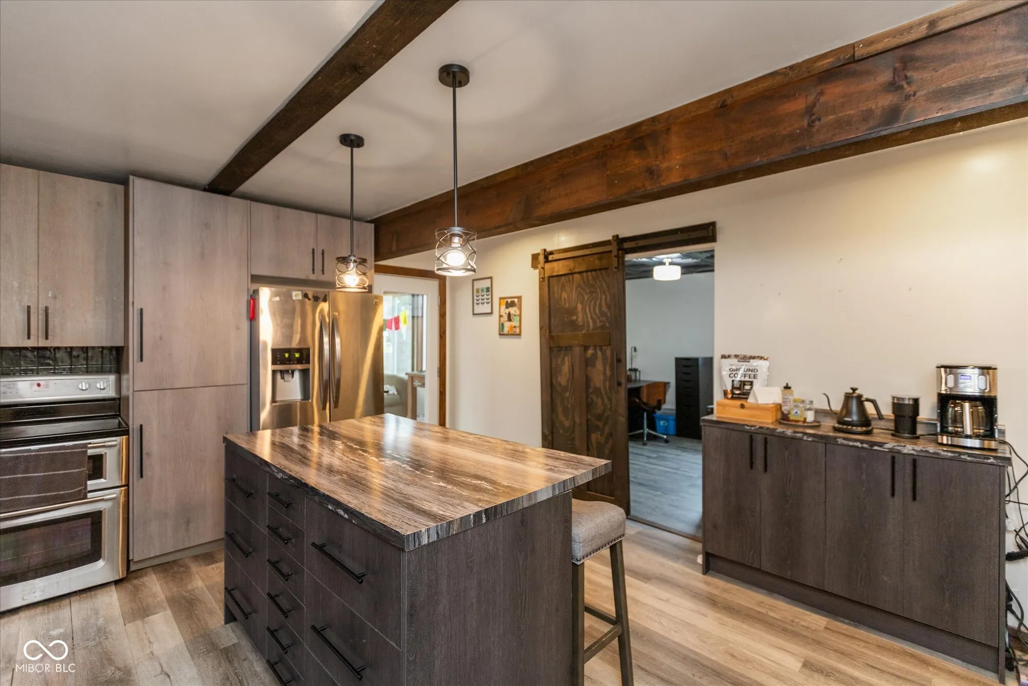 Indianapolis, Indiana 46227, United States, 4 Bedrooms Bedrooms, ,2 BathroomsBathrooms,Residential,Pending,141419