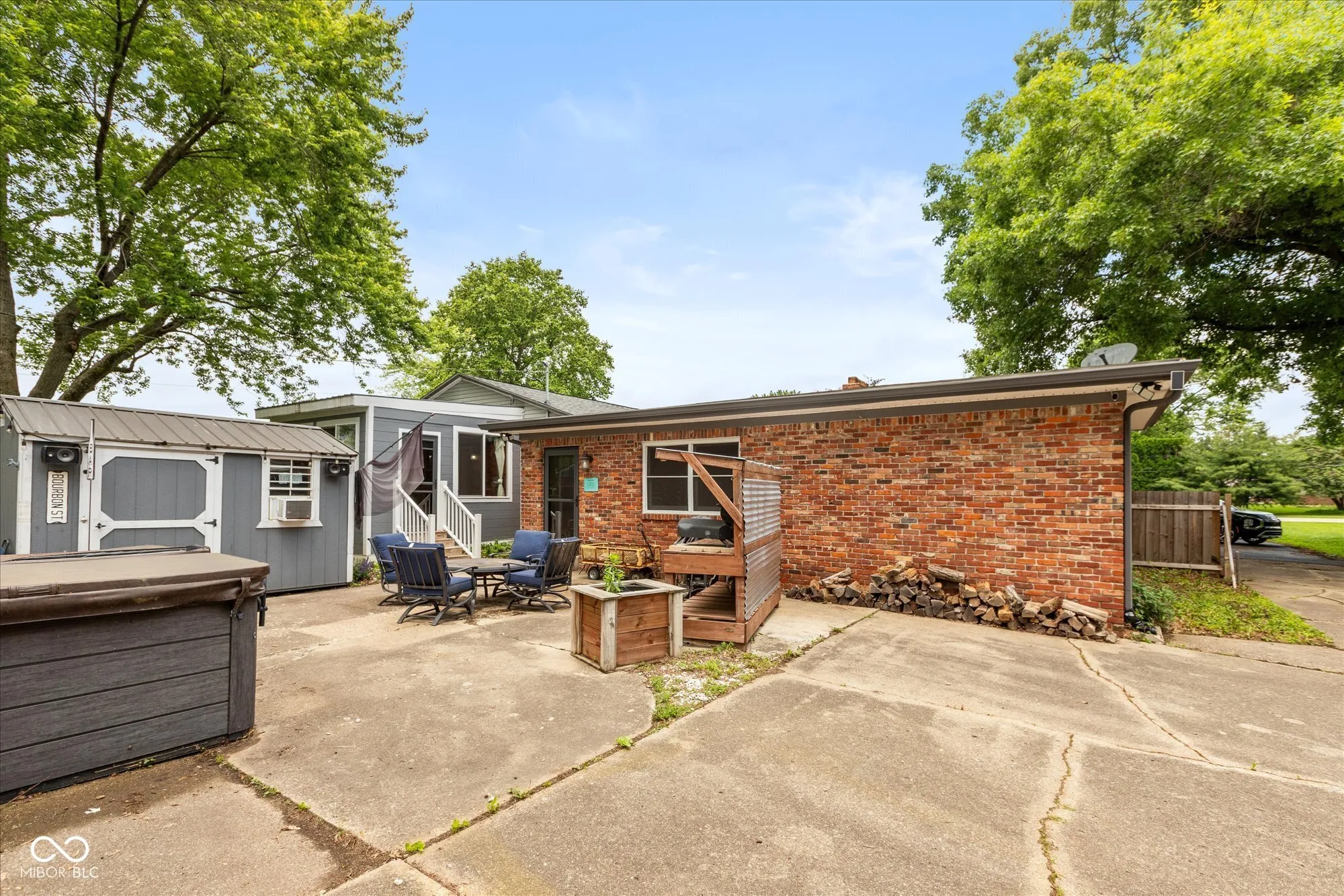 Indianapolis, Indiana 46227, United States, 4 Bedrooms Bedrooms, ,2 BathroomsBathrooms,Residential,Pending,141419