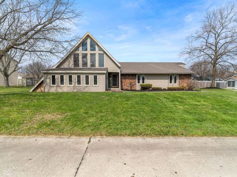 Photo of 4110 W Squire Court, Muncie, IN 47304 (MLS # 22087706)
