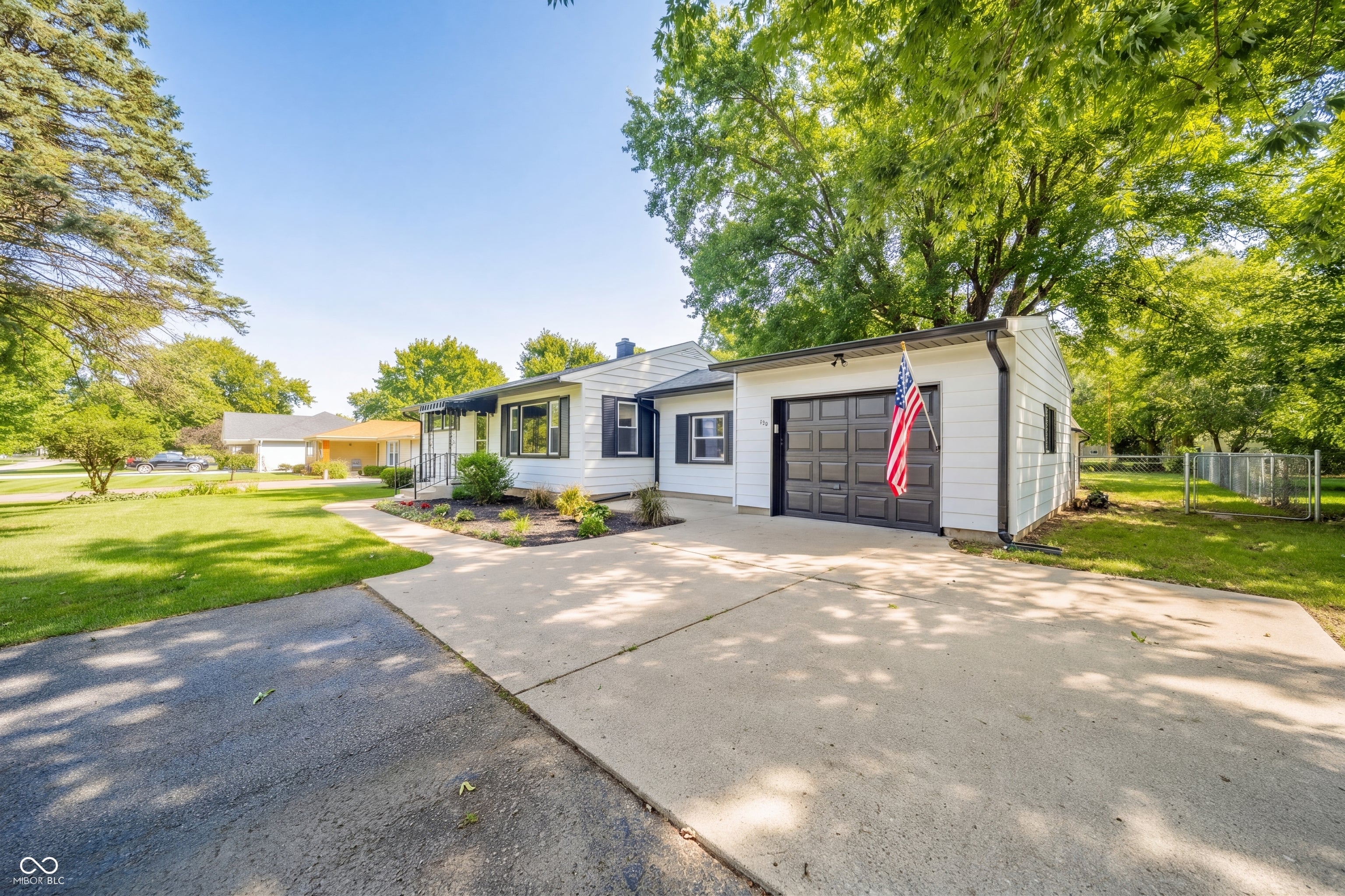 134 W Central Way
