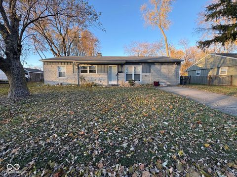 Photo of 8318 E 41st Street, Indianapolis, IN 46226 (MLS # 22073718)