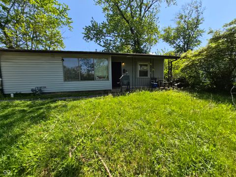 Photo of 3125 Manor Court, Indianapolis, IN 46218 (MLS # 22097616)