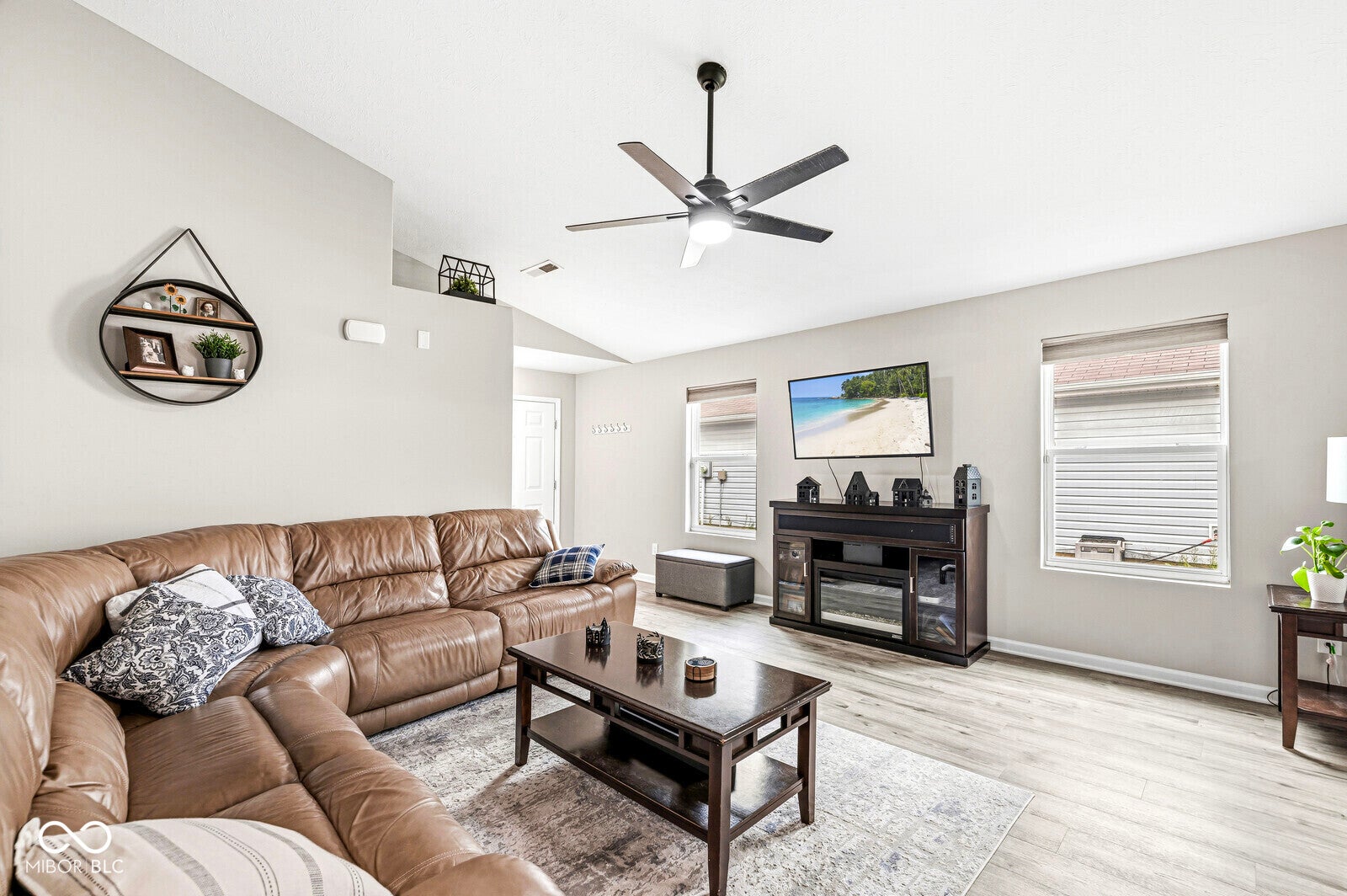 765 Sunvista Drive