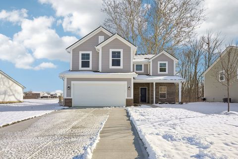 Photo of 1521 N Clearwater Drive, Greenfield, IN 46140 (MLS # 22066776)