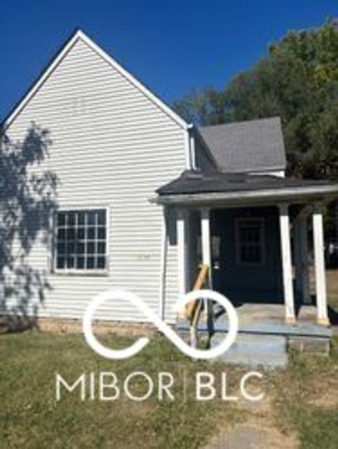 Photo of 1634 W 14th Street, Anderson, IN 46016 (MLS # 22095334)