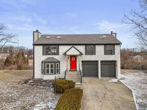 Photo of 2006 Cycling Lane, Indianapolis, IN 46260 (MLS # 22085890)