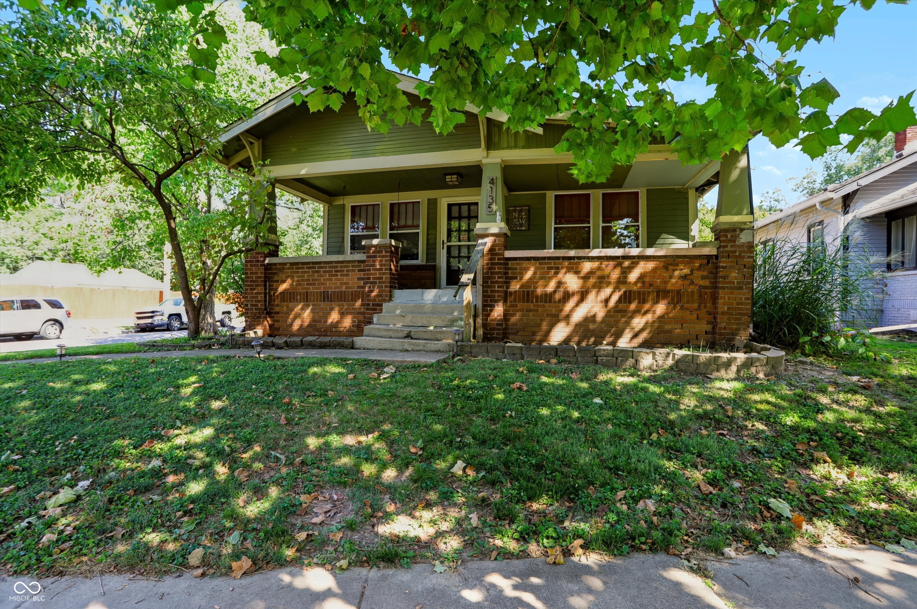 4135 Bowman Avenue