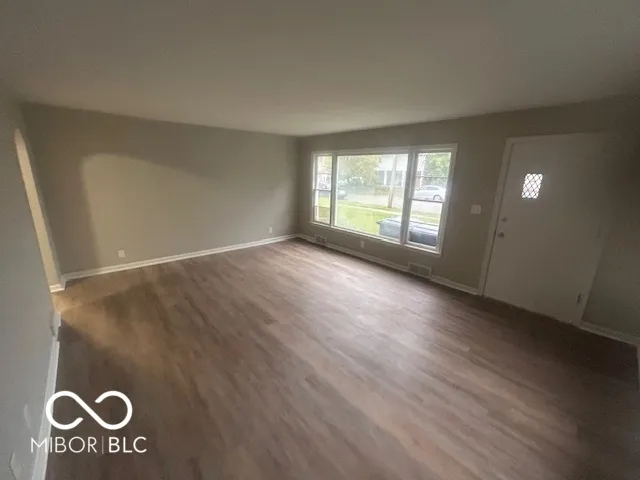 Anderson, Indiana 46012, United States, 2 Bedrooms Bedrooms, ,1 BathroomBathrooms,Residential,Active,217588