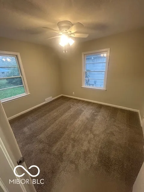 Anderson, Indiana 46012, United States, 2 Bedrooms Bedrooms, ,1 BathroomBathrooms,Residential,Active,217588