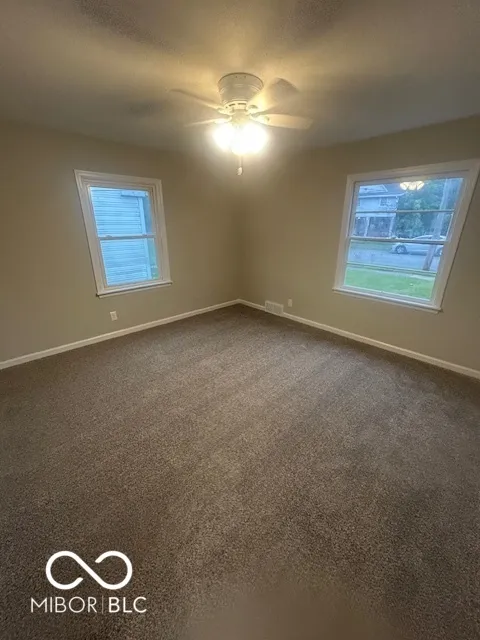 Anderson, Indiana 46012, United States, 2 Bedrooms Bedrooms, ,1 BathroomBathrooms,Residential,Active,217588