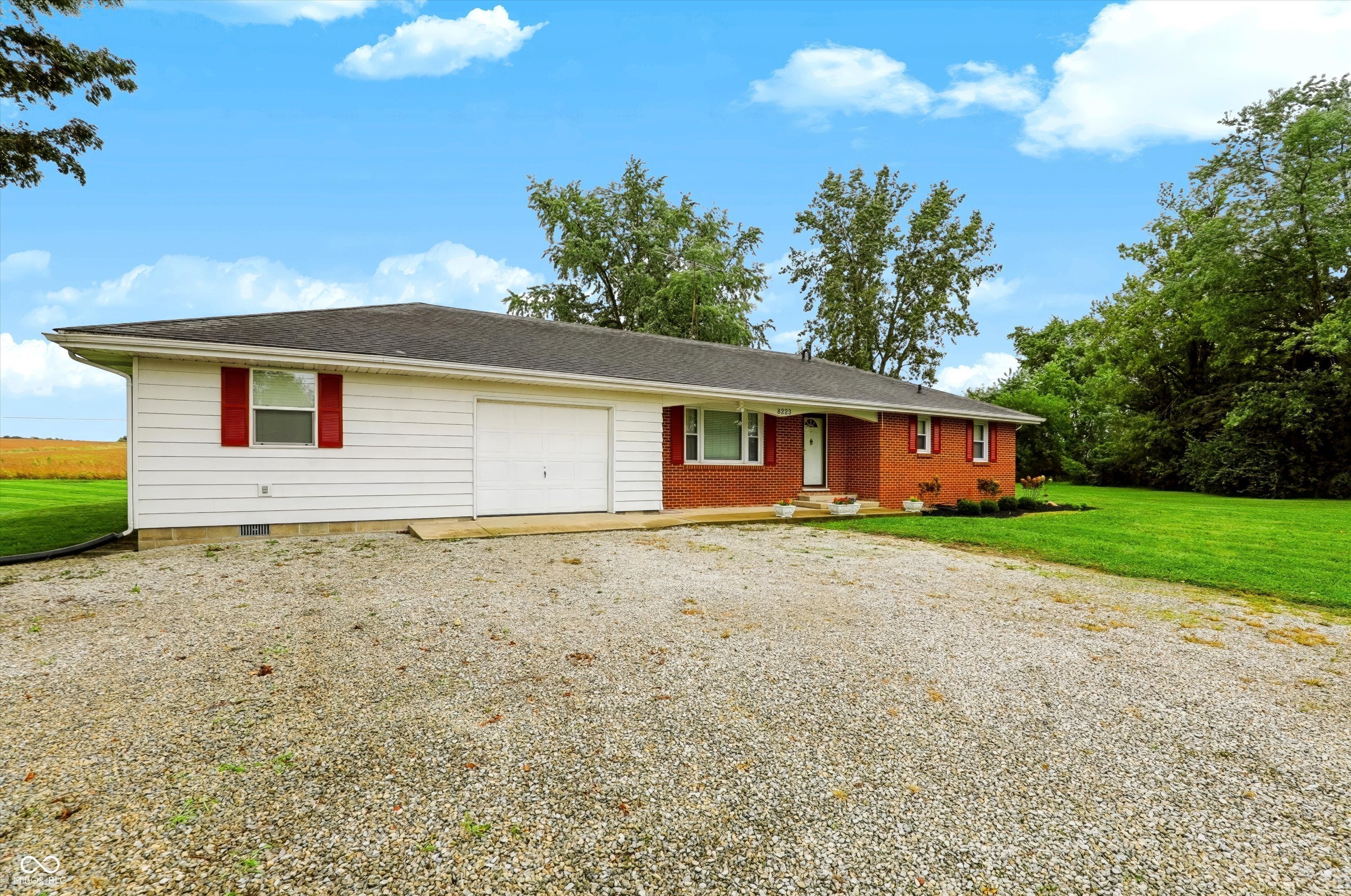 8223 E U S 35 Highway