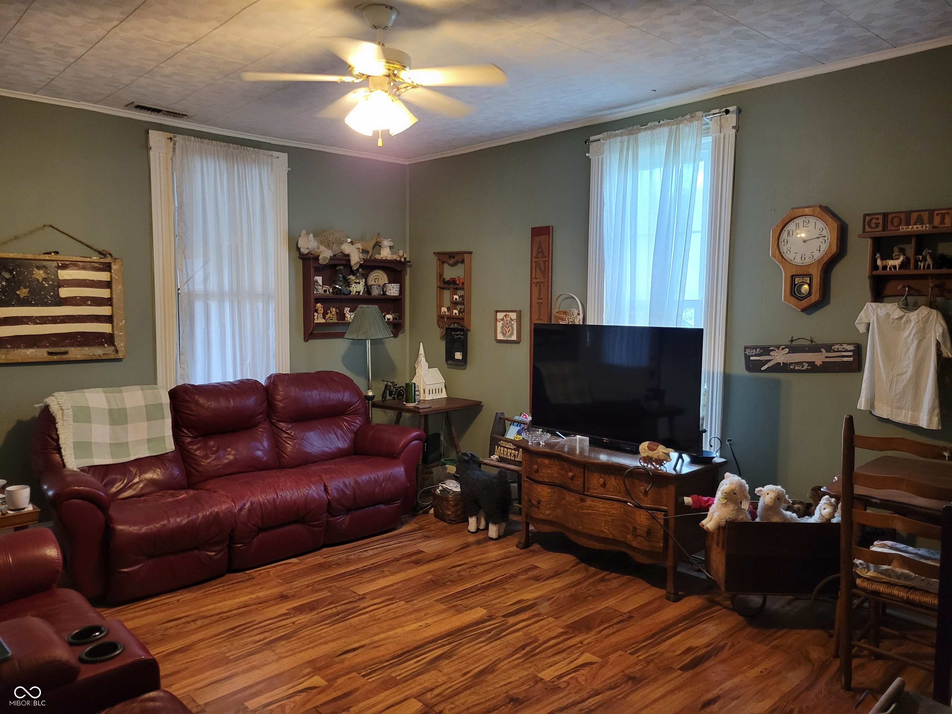 12098 N County Road 1200 E