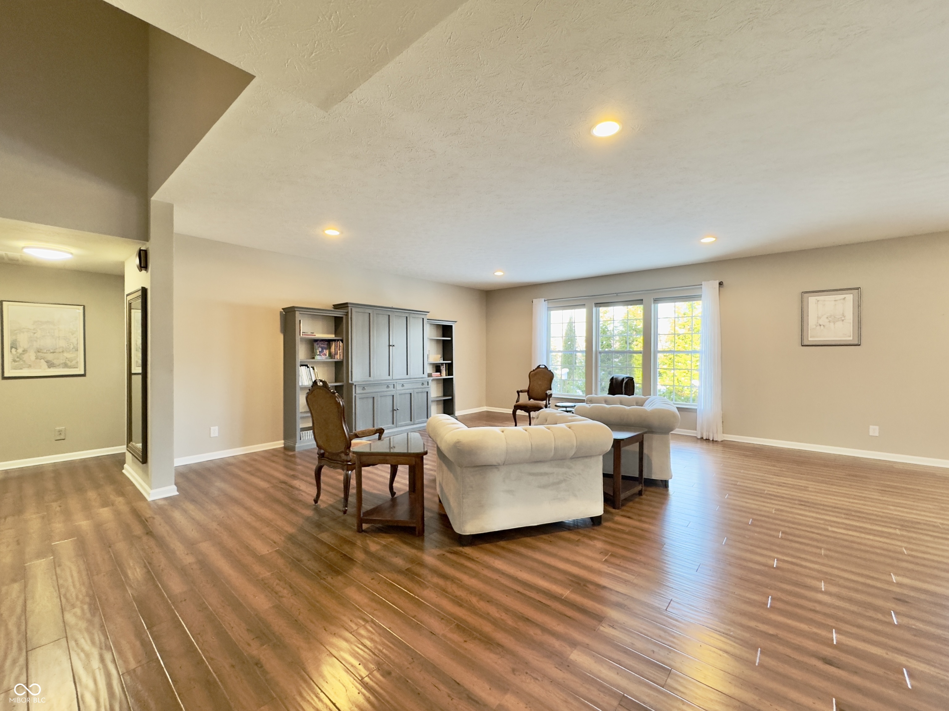 3890 Presidents Lane