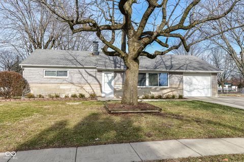 Photo of 123 Totten Drive, Greenwood, IN 46143 (MLS # 22071241)