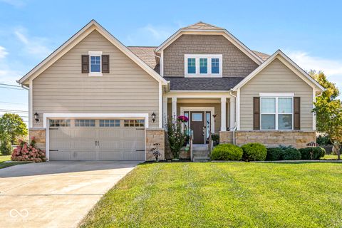 Photo of 9627 Summerton Drive, Fishers, IN 46037 (MLS # 22093704)