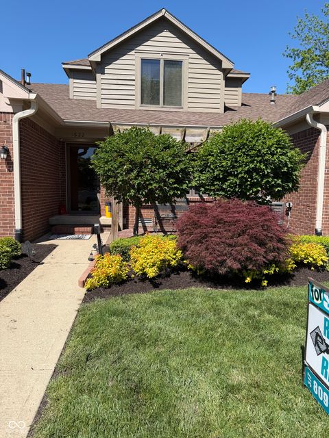 Photo of 1622 Library Boulevard, Greenwood, IN 46142 (MLS # 22099570)