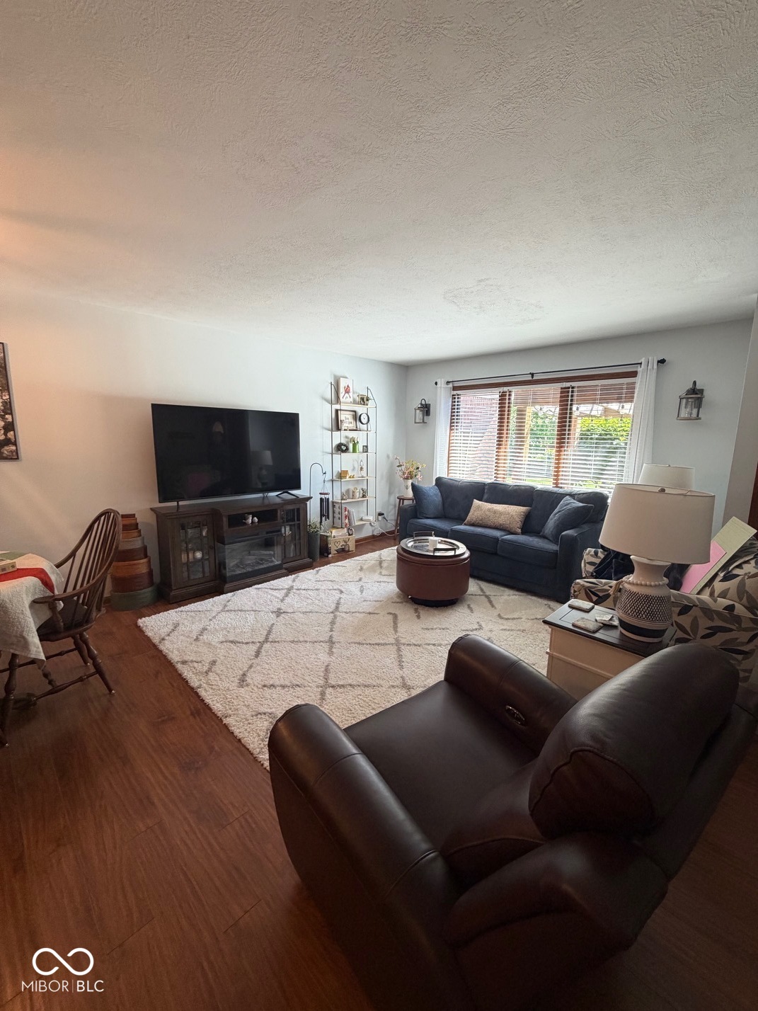 1622 Library Boulevard