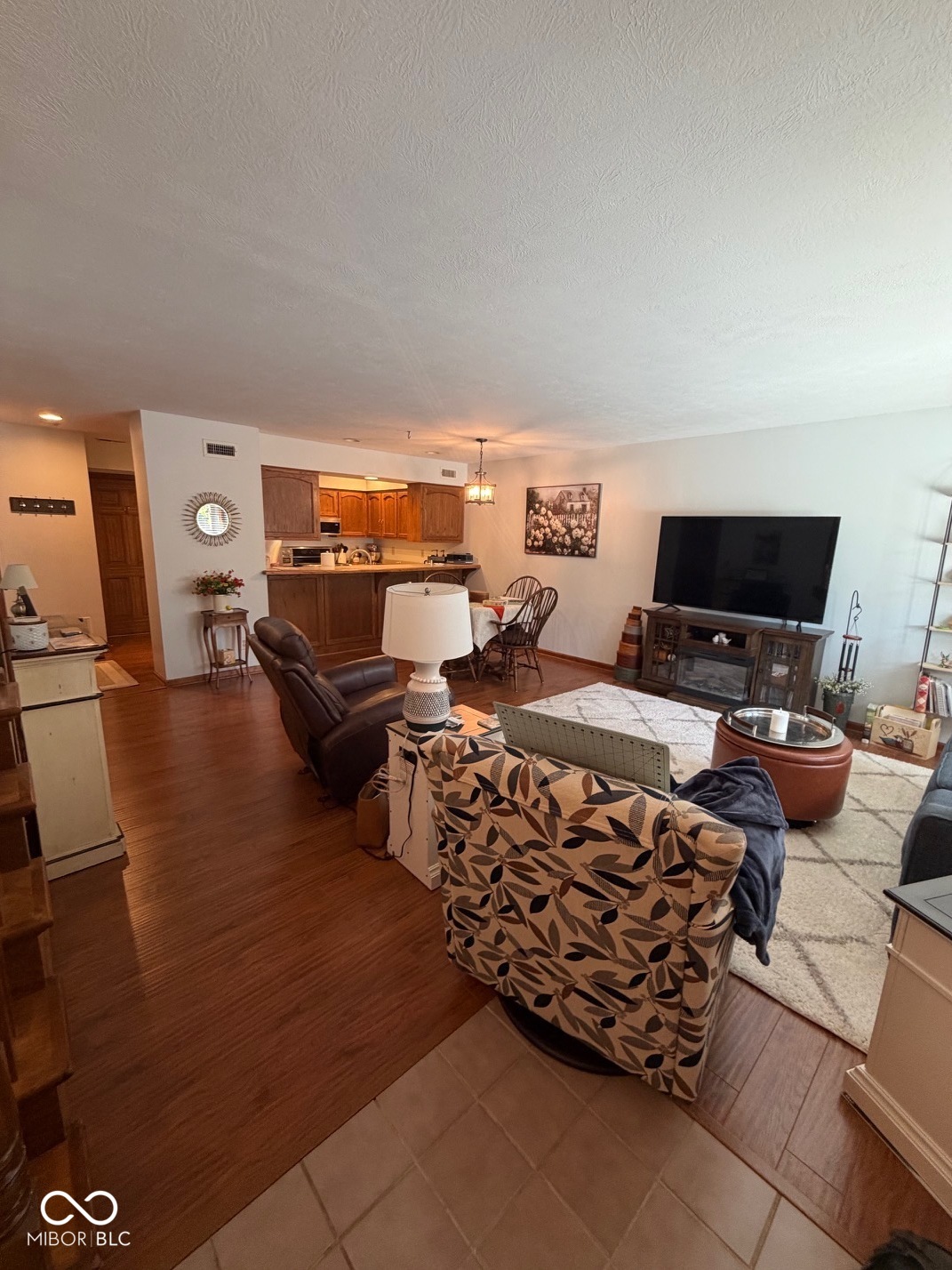 1622 Library Boulevard