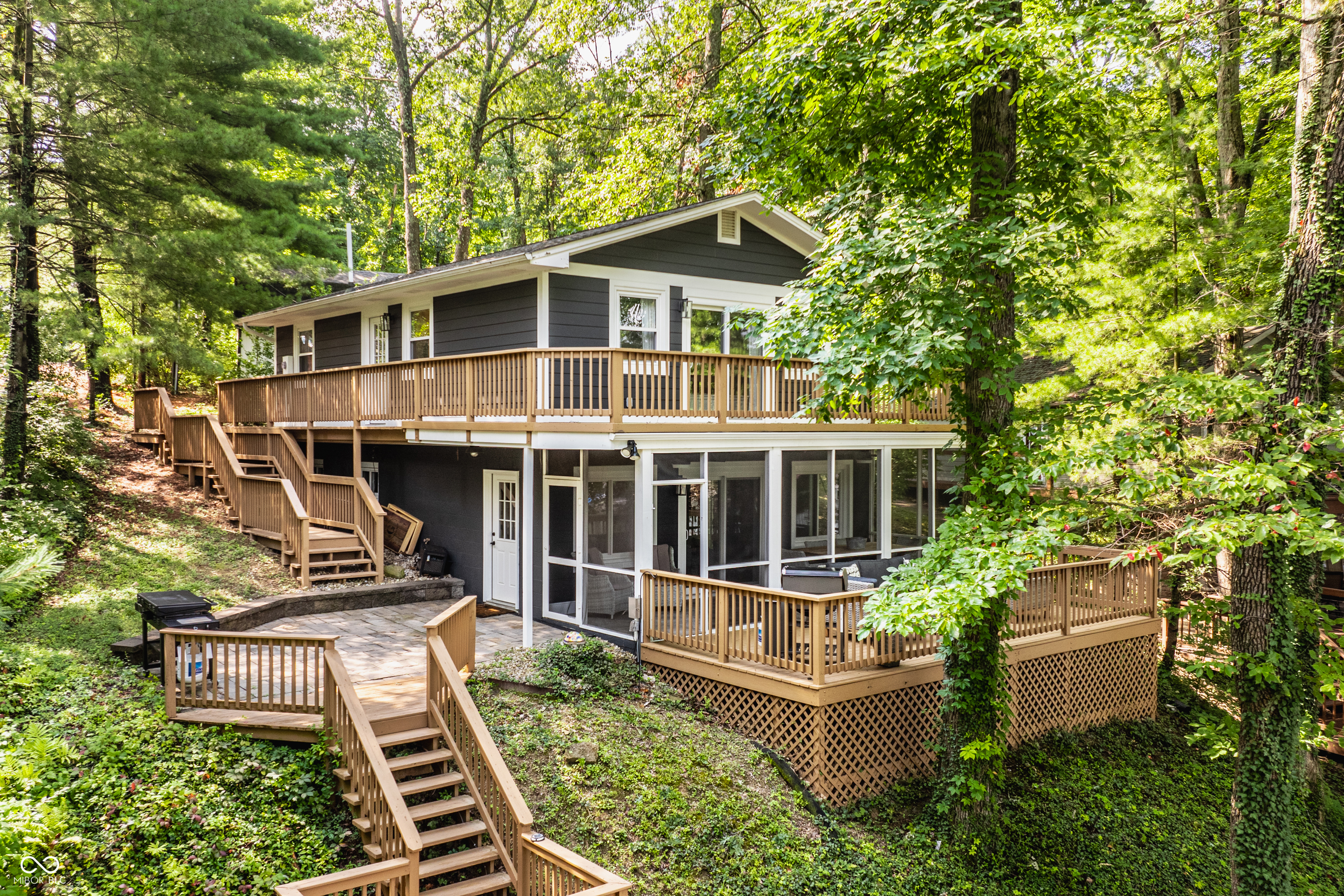 7082 Muskrat Drive