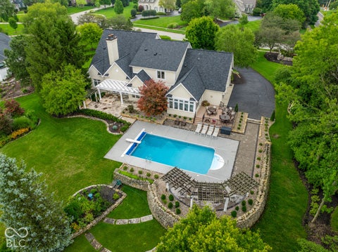 Photo of 2 Stone Wall Lane, Zionsville, IN 46077 (MLS # 22130954)