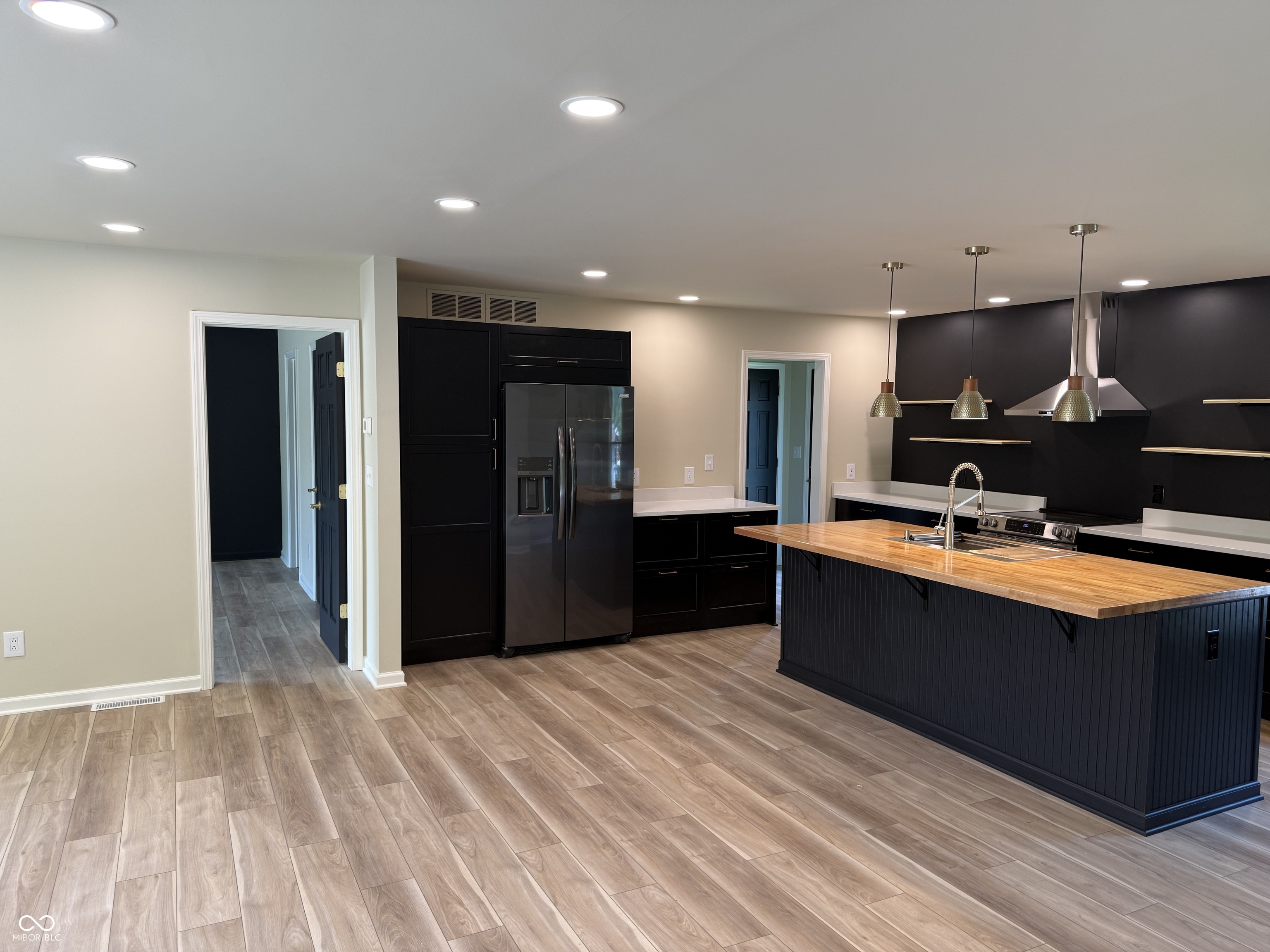 255 Riverwood Drive