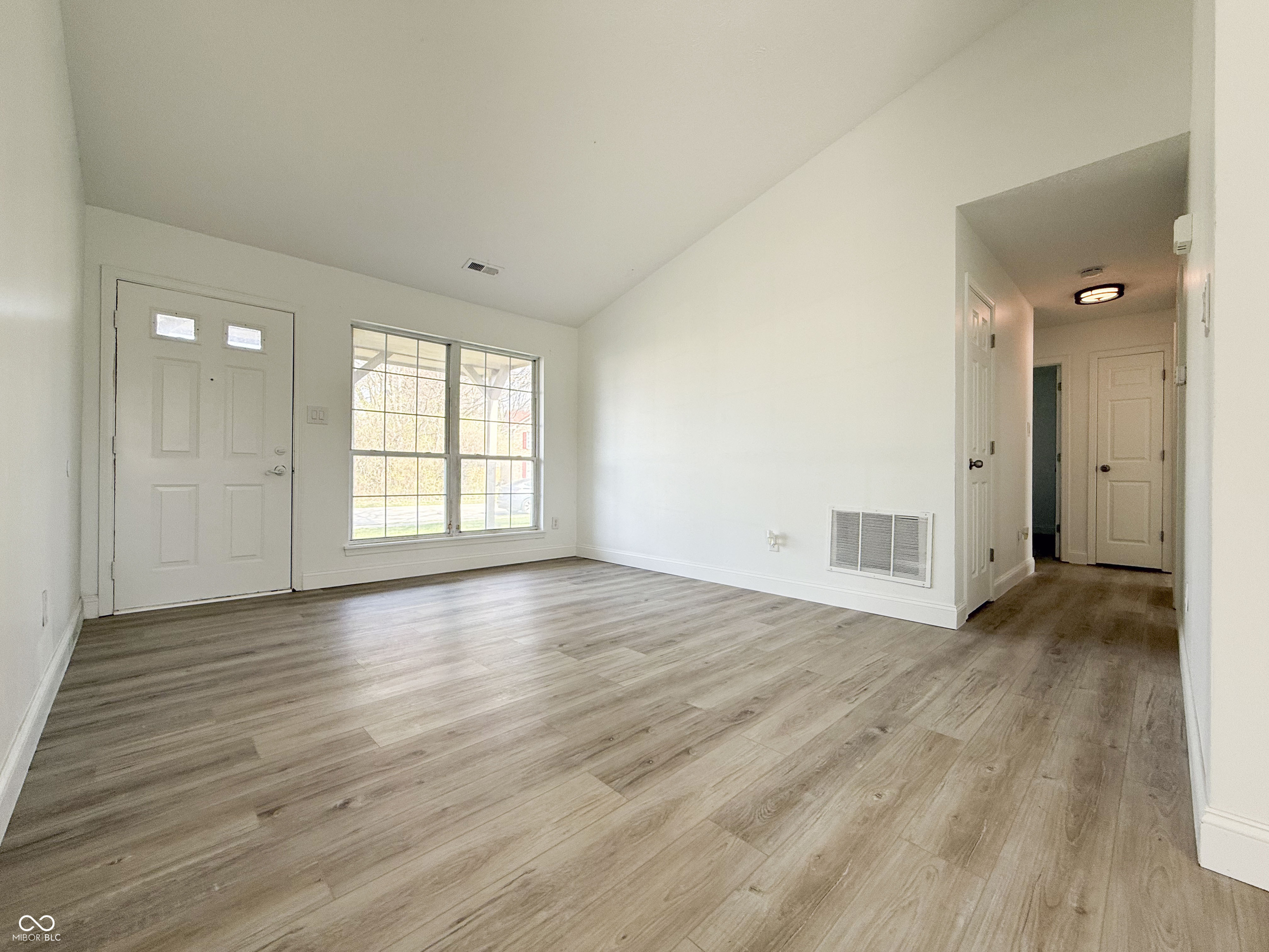 6350 Cooper Pointe Drive