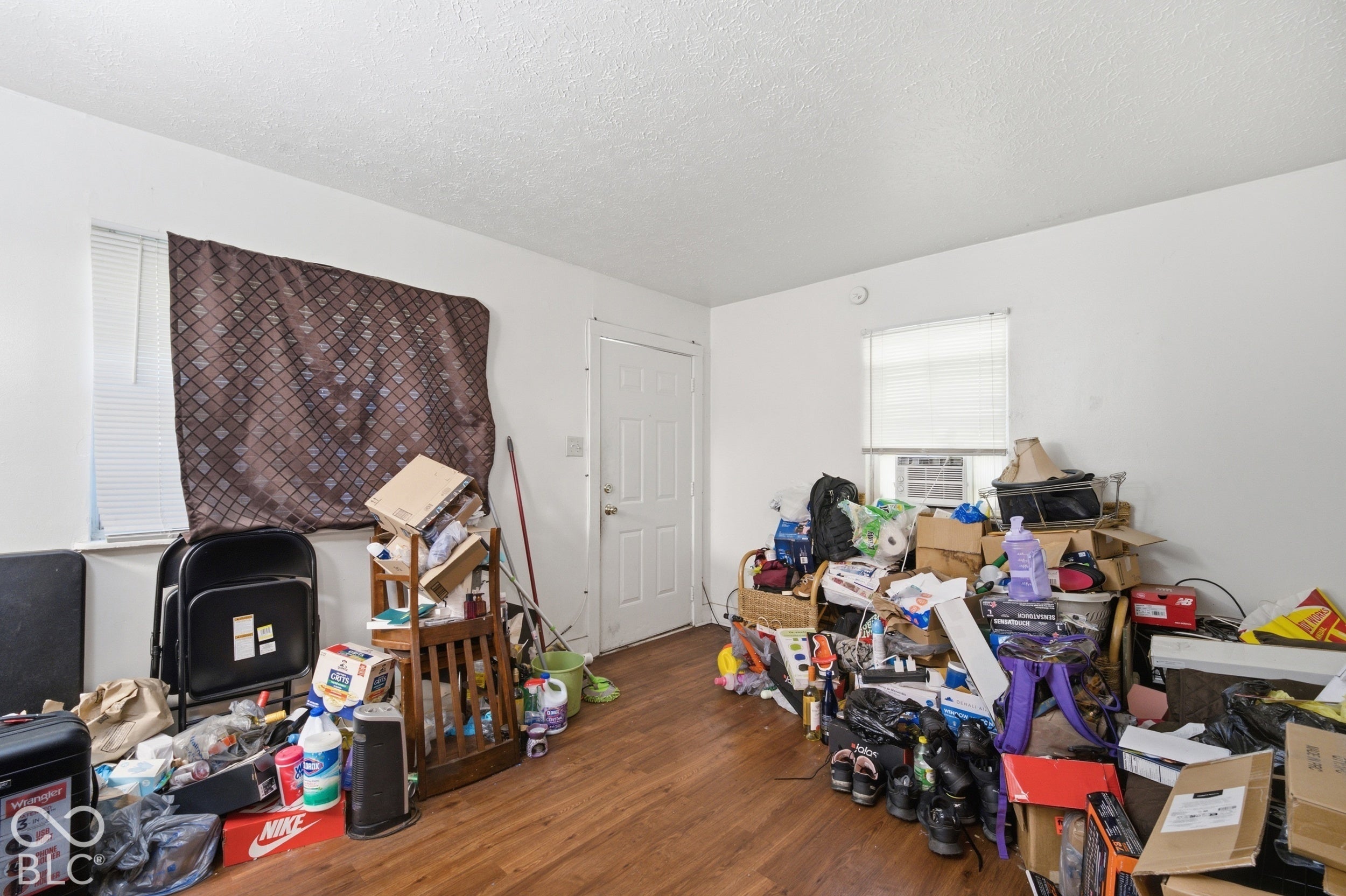 1273 Farley