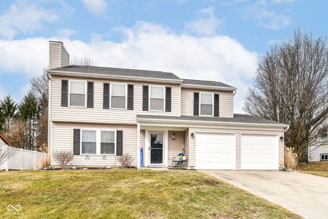 Photo of 10626 E Creekside Woods Drive, Indianapolis, IN 46239 (MLS # 22084844)