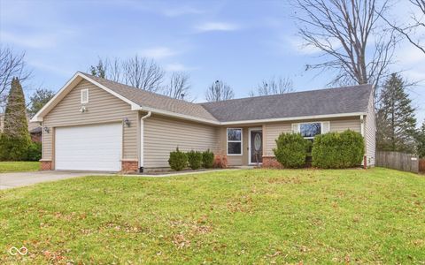 Photo of 6811 Wild Cherry Drive, Fishers, IN 46038 (MLS # 22079094)