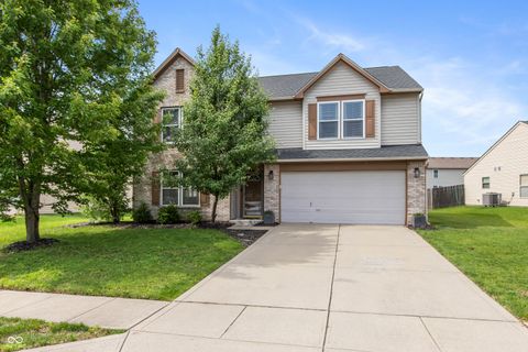 Photo of 11654 Eldridge Drive, Indianapolis, IN 46235 (MLS # 22103736)