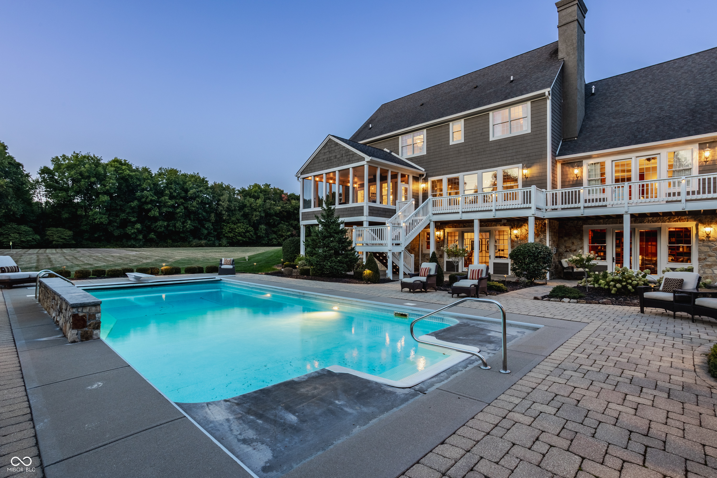 9162 Pleasant View Lane