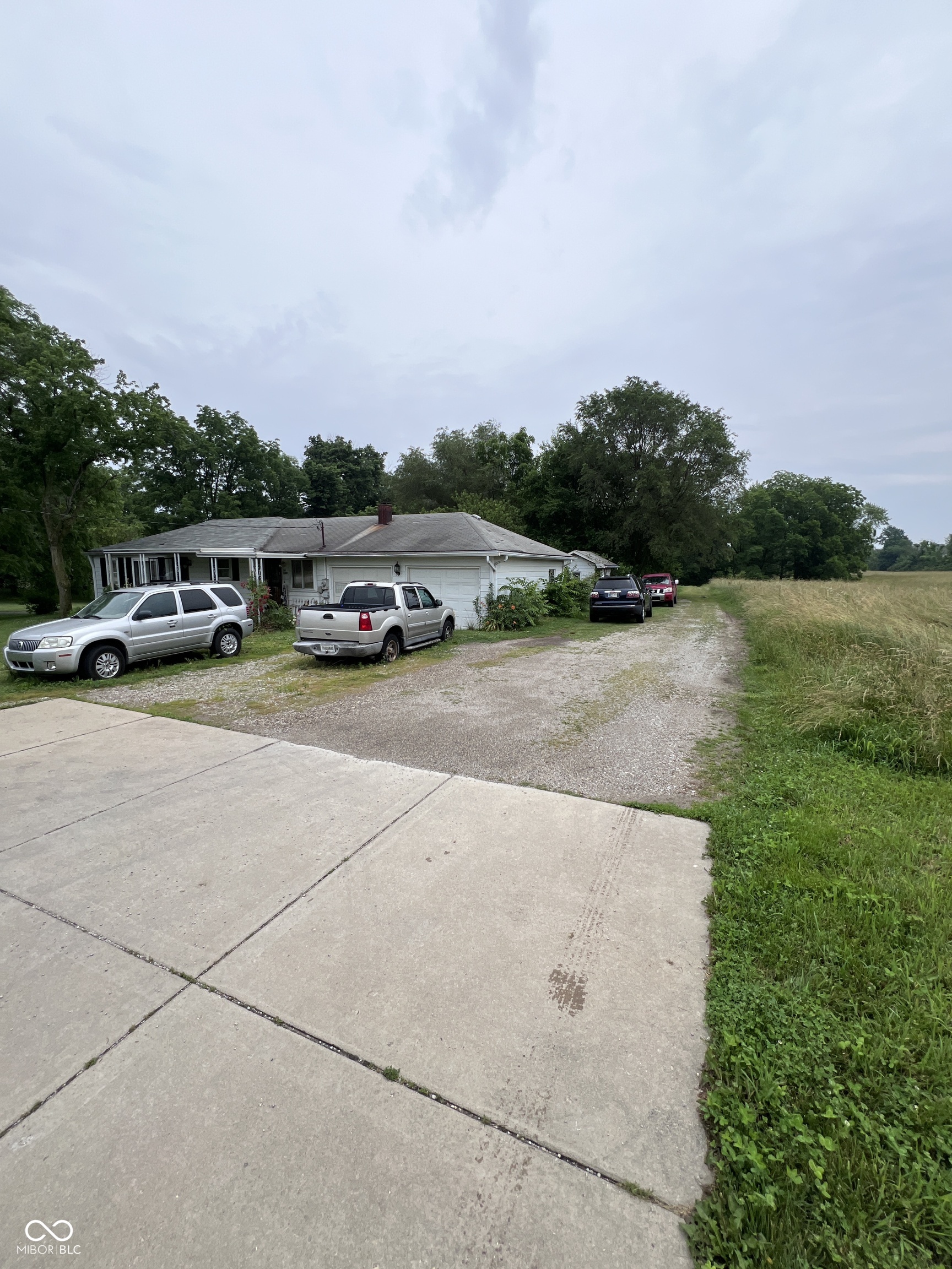 2197 S State Road 135