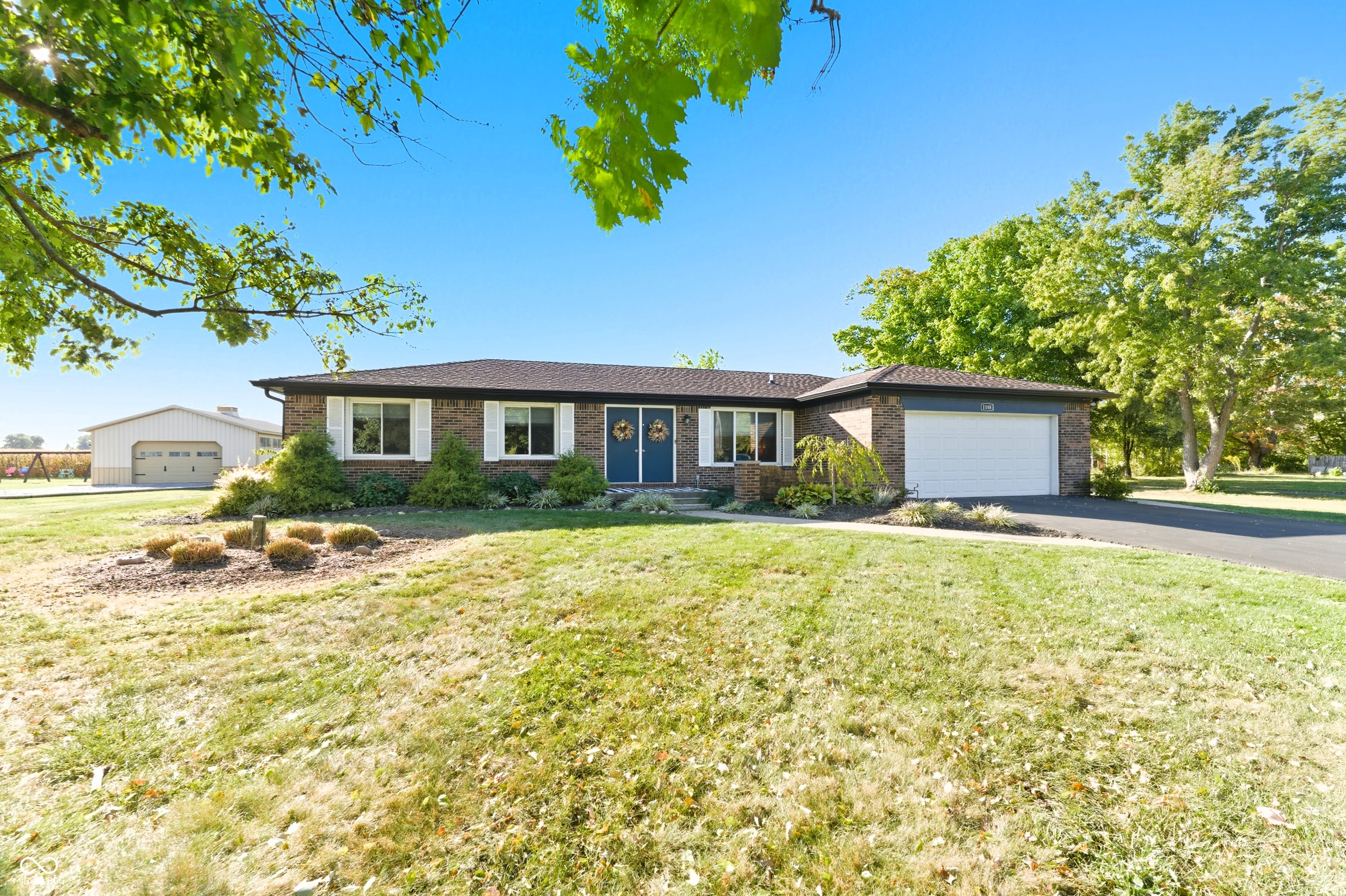 1188 N County Road 425 E