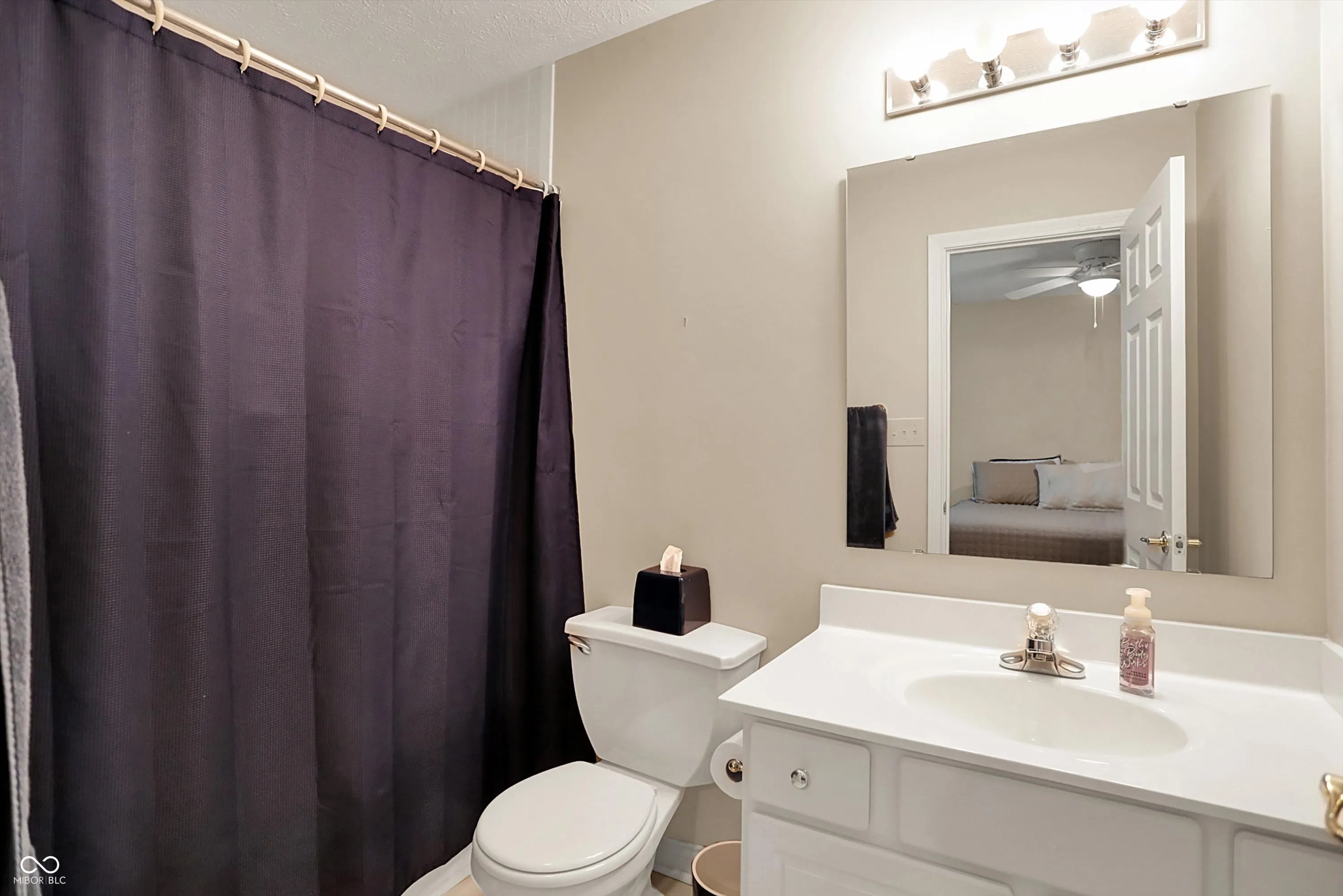 Fishers, Indiana 46037, United States, 4 Bedrooms Bedrooms, ,4 BathroomsBathrooms,Residential,Pending,155363