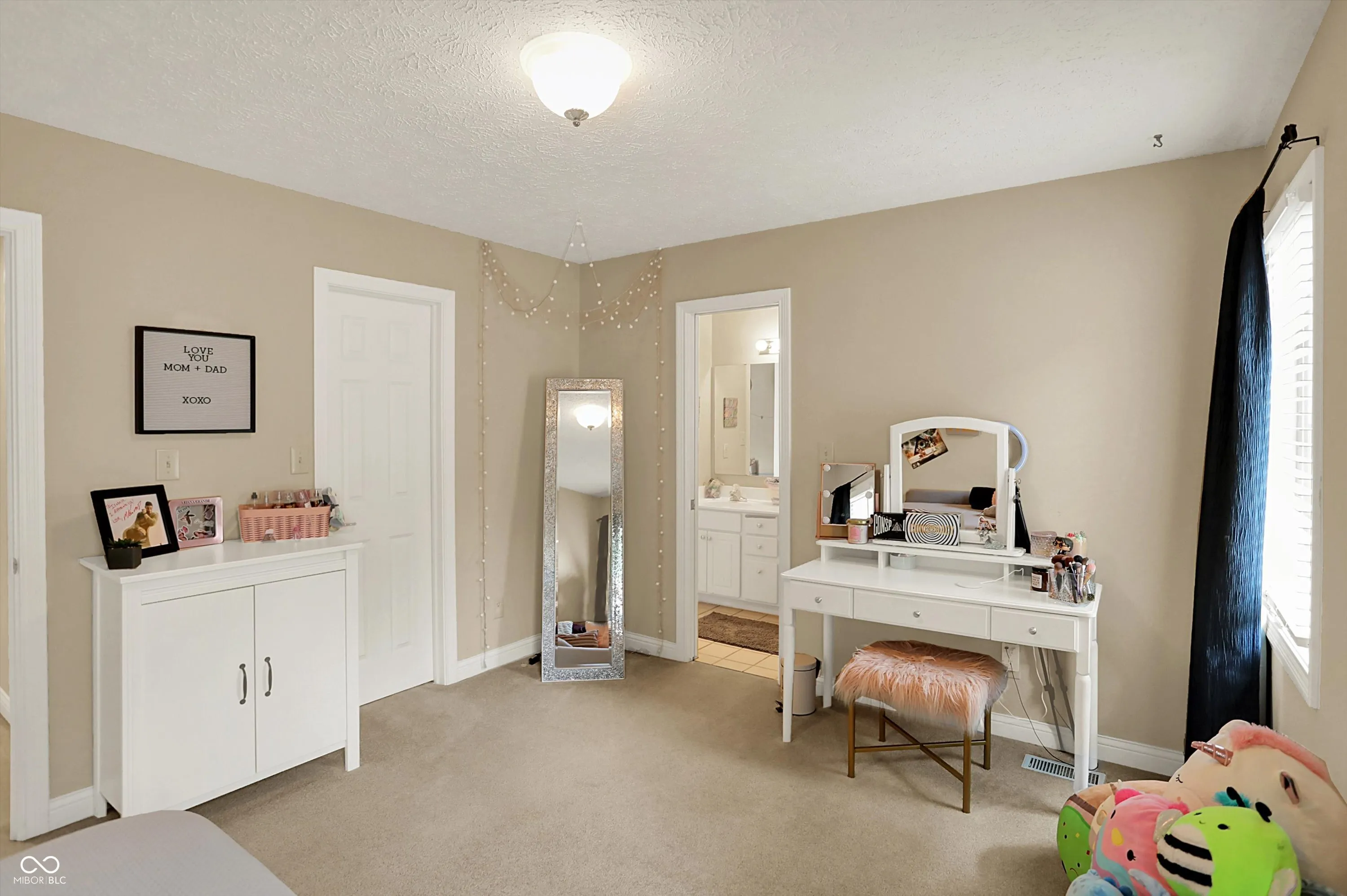 Fishers, Indiana 46037, United States, 4 Bedrooms Bedrooms, ,4 BathroomsBathrooms,Residential,Pending,155363