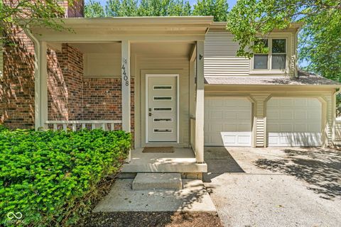 Photo of 4408 Castlebay Way, Indianapolis, IN 46254 (MLS # 22098422)