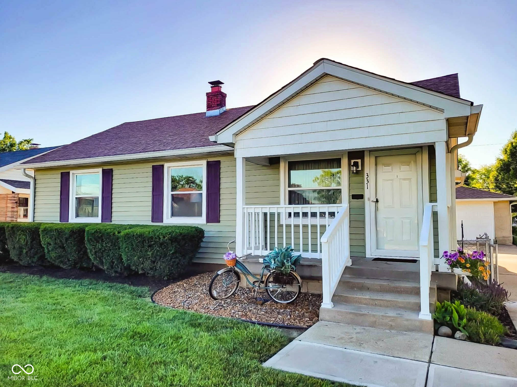 Photo 1 of 16 — 331 N 14th Avenue, Beech Grove, IN 46107