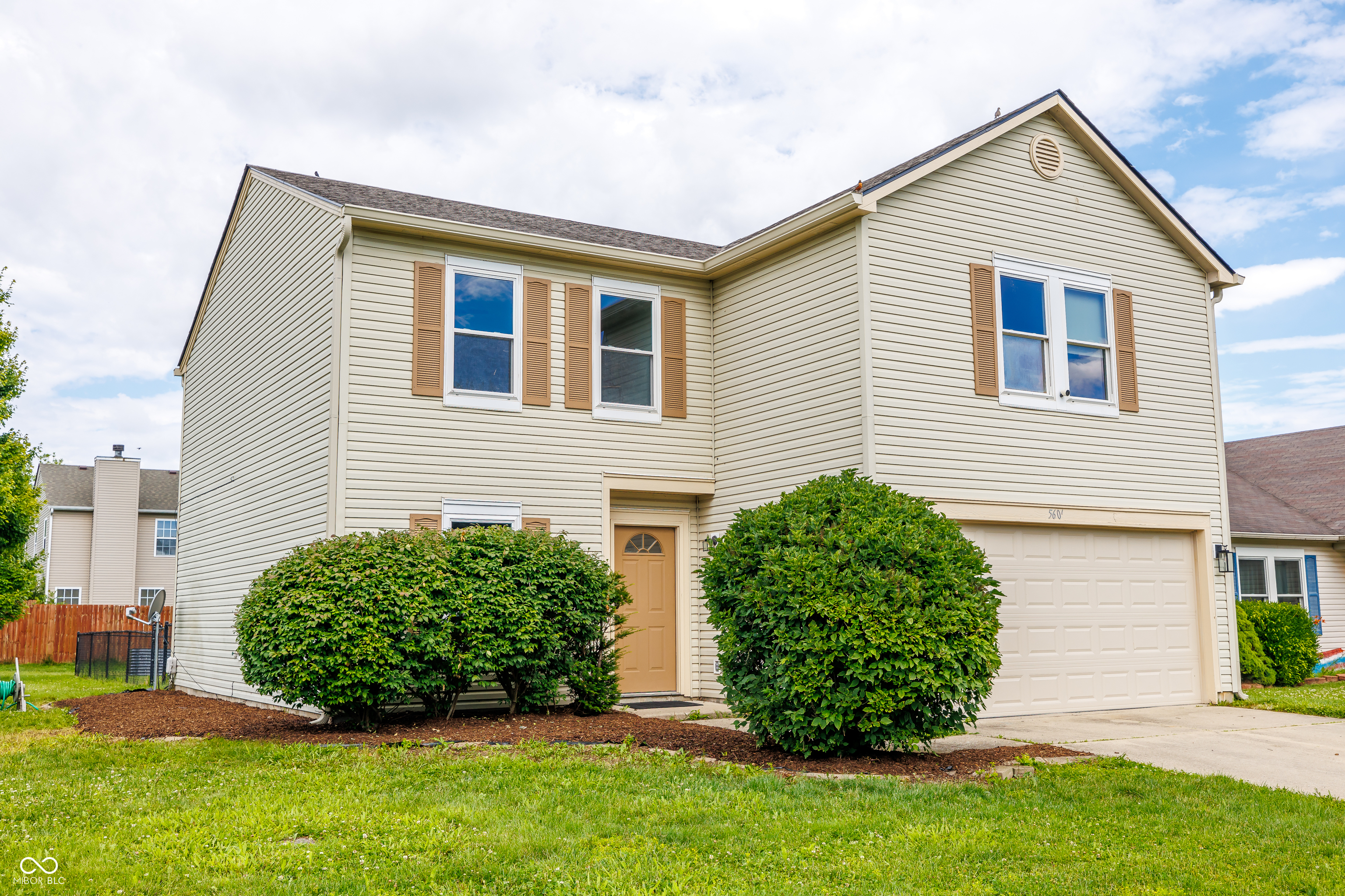 5606 N Plymouth Court