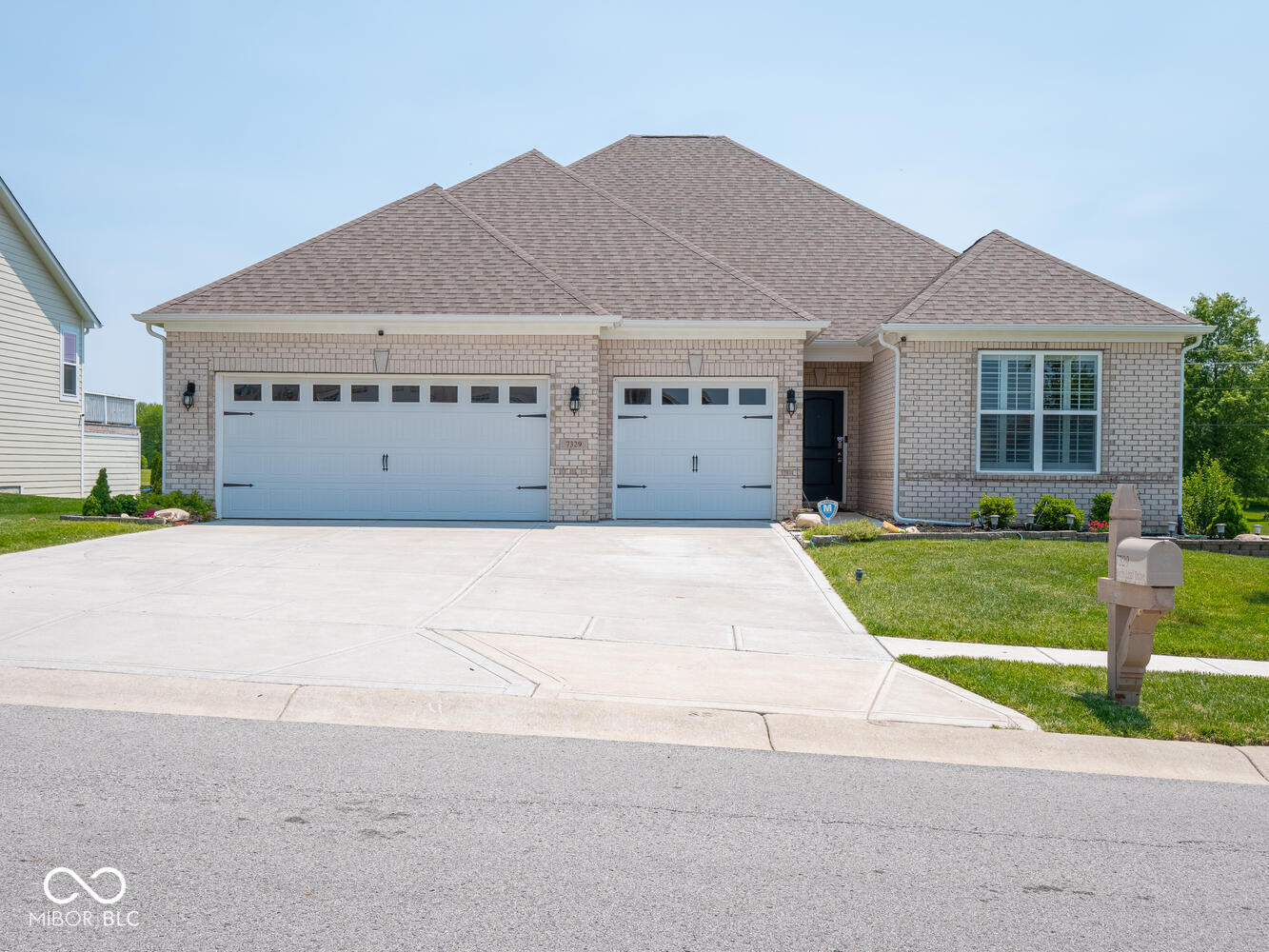 7329 Birch Leaf Drive