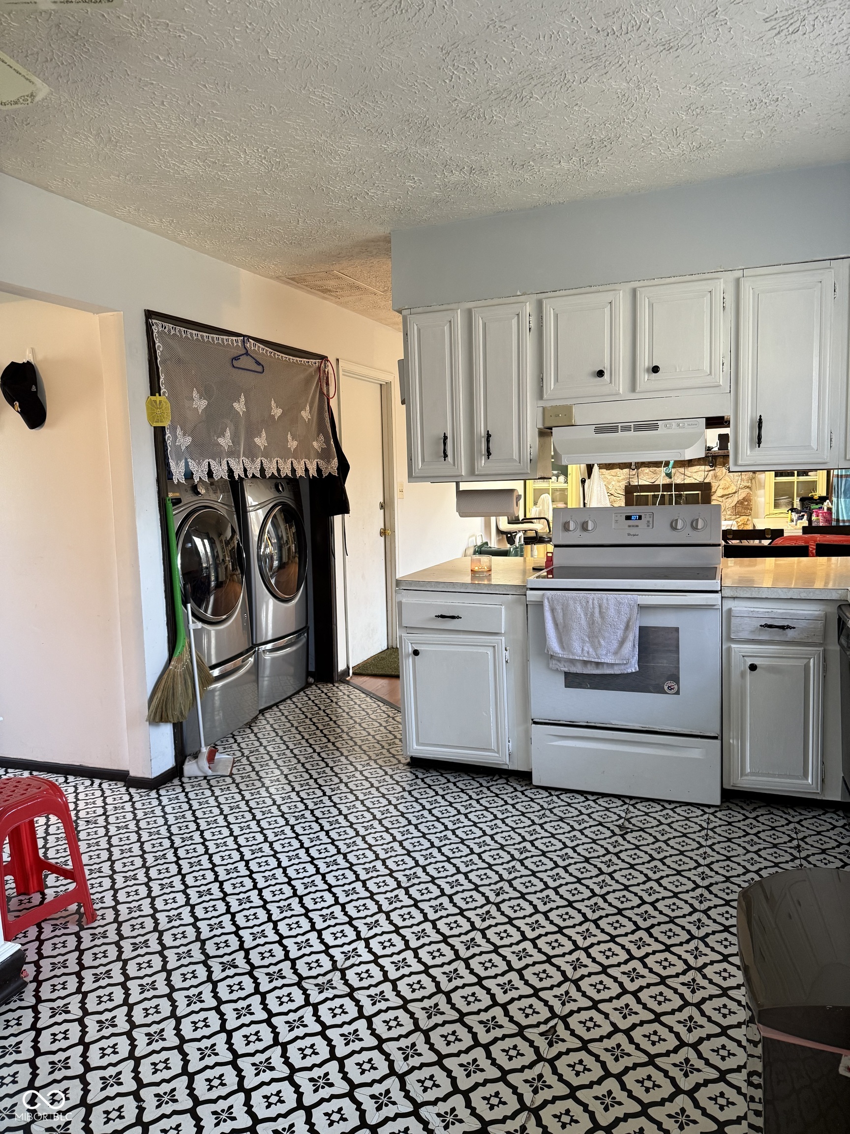 7108 Hearthstone Way