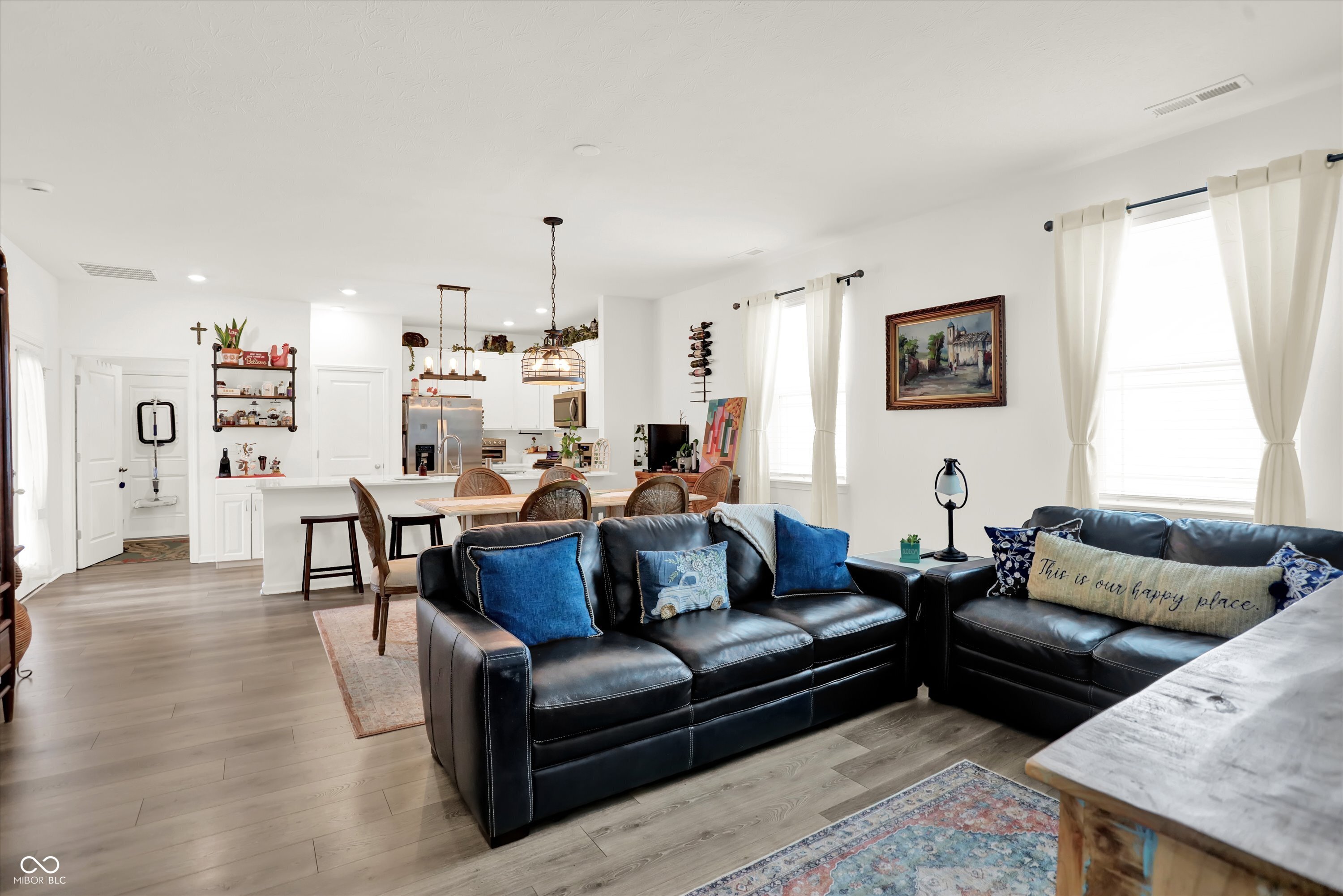 2543 Maricopa Boulevard