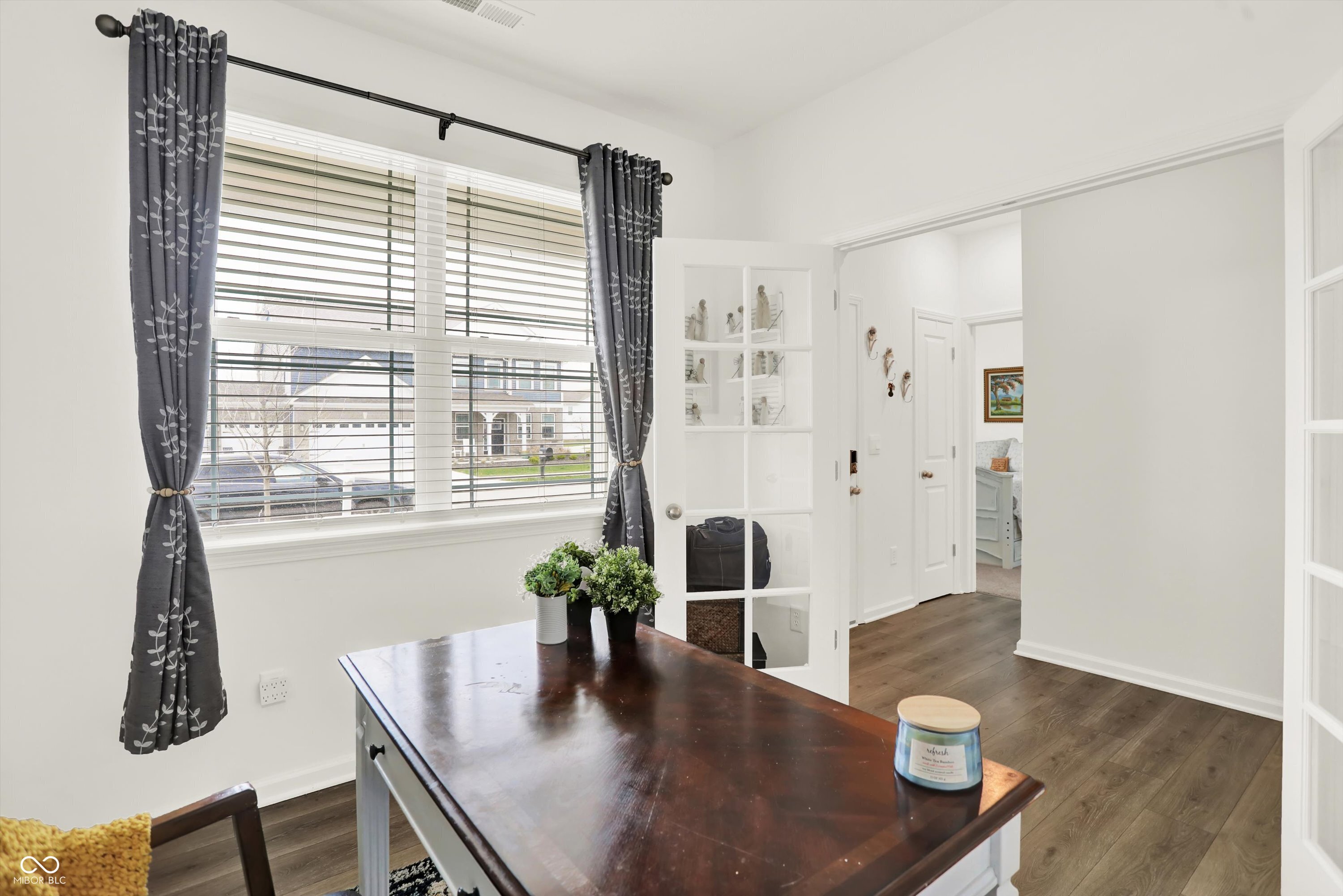 2543 Maricopa Boulevard